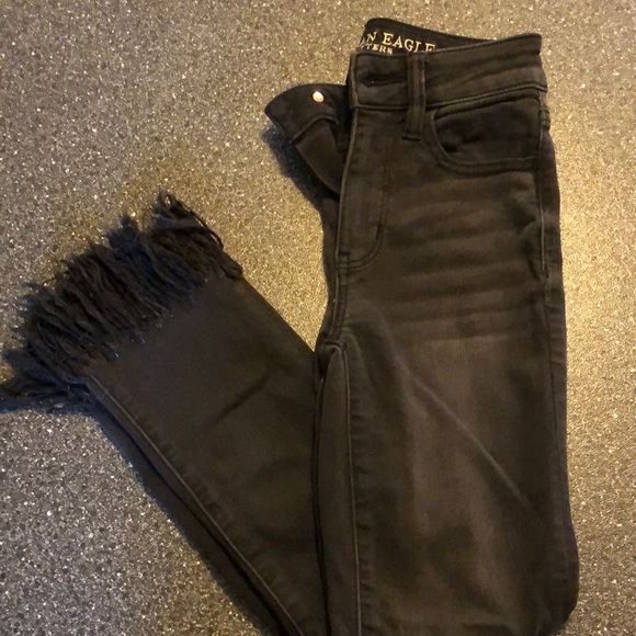 American Eagle Outfitters Denim - American eagle skinny jeans (size 00) short length